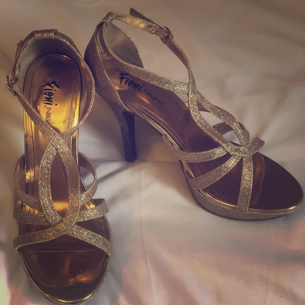 Fioni Night Gold Heels